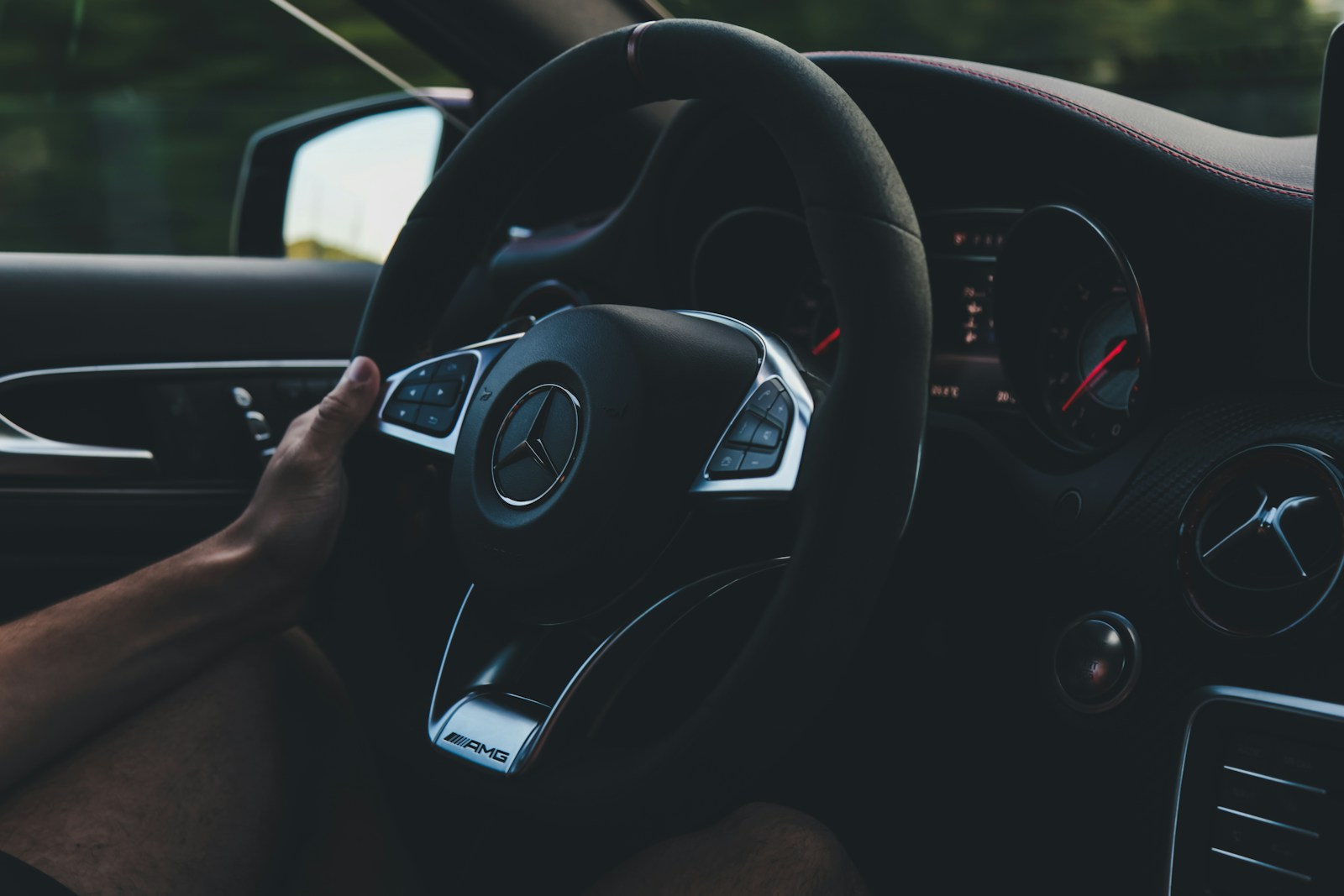 Miten ostaa auto turvallisesti yksityiseltä myyjältä?